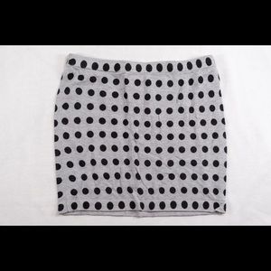 Grat polka dotted skirt
